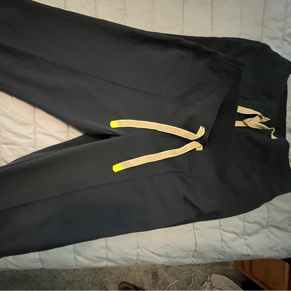 Medelita pixel ankle length scrub pants. SO cute